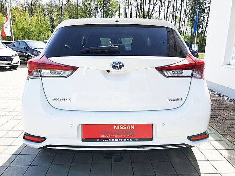 Toyota Auris 1.8 Hybrid Executive Anhängerkupplung